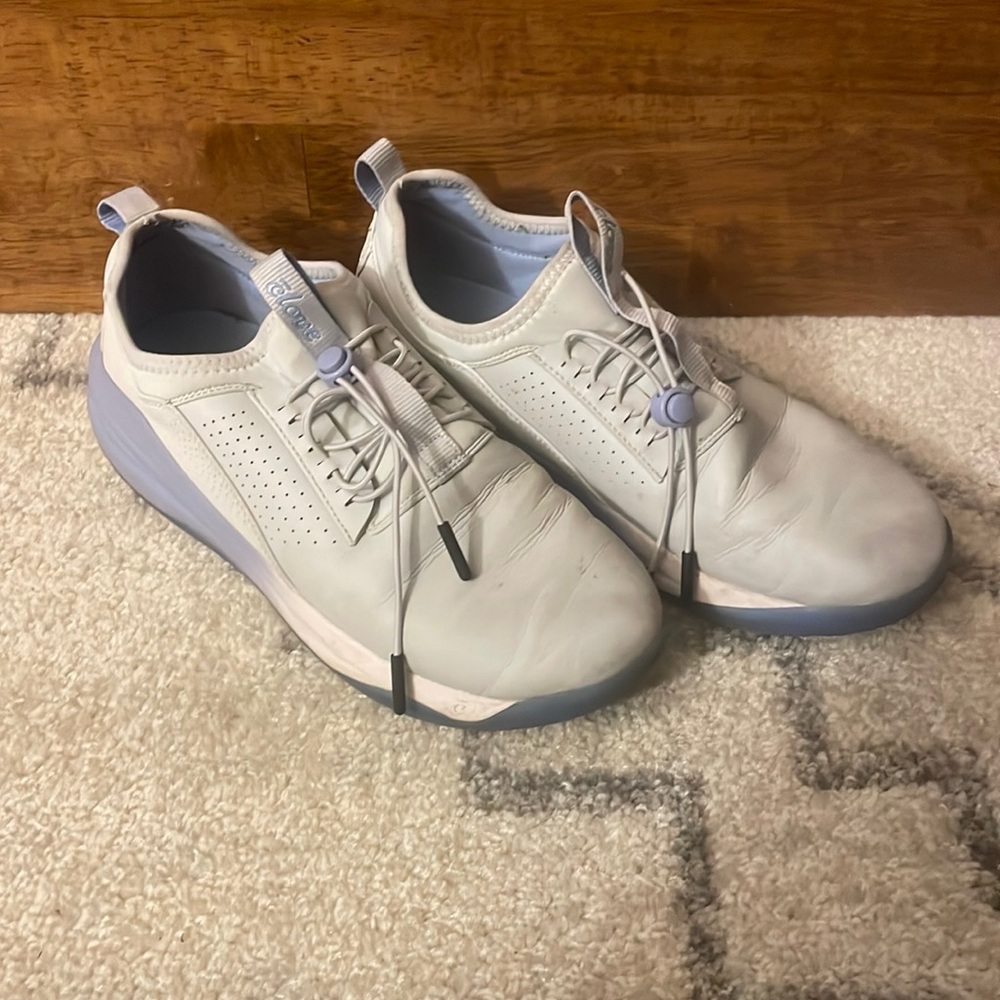 Clove shoes